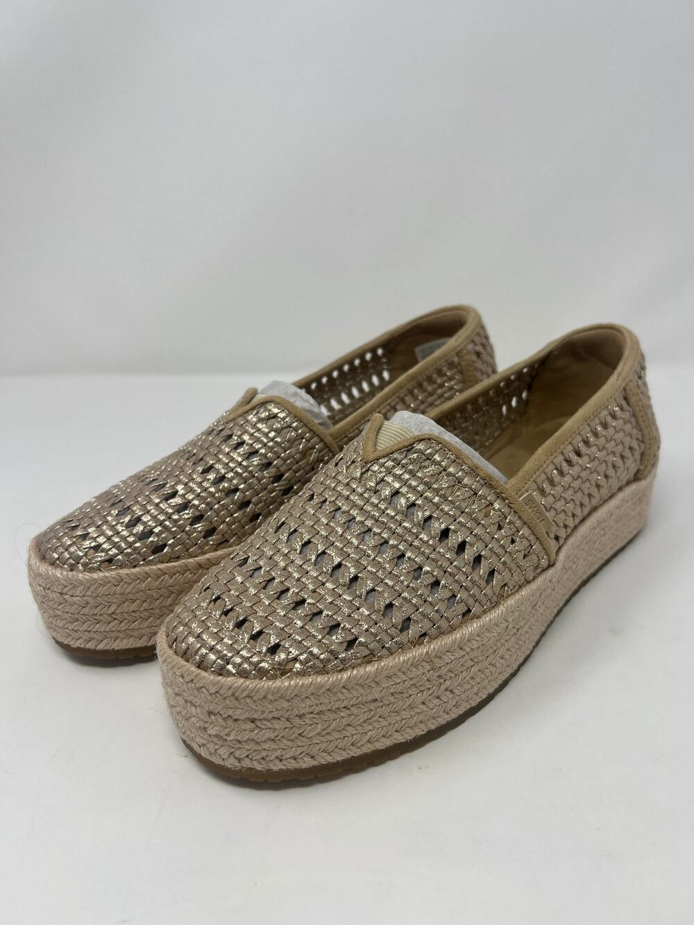 TOMS Women's 7.5 Valencia Slip-On Champagne Gold Shoes